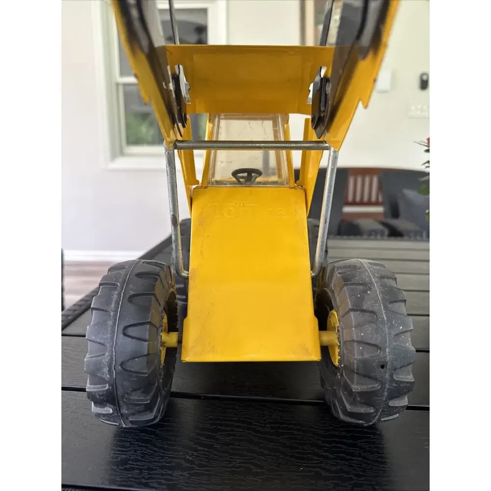 Vintage Tonka Turbo Diesel XMB-975 Front End Loader Pressed Steel